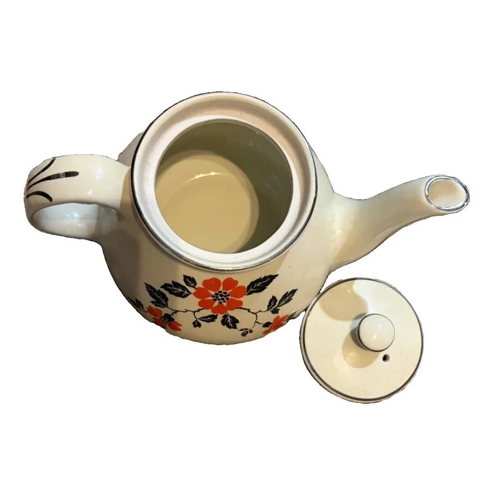 Hall's Superior China Company Teapot in Vibrant‎ Red Poppy Pattern with Lid